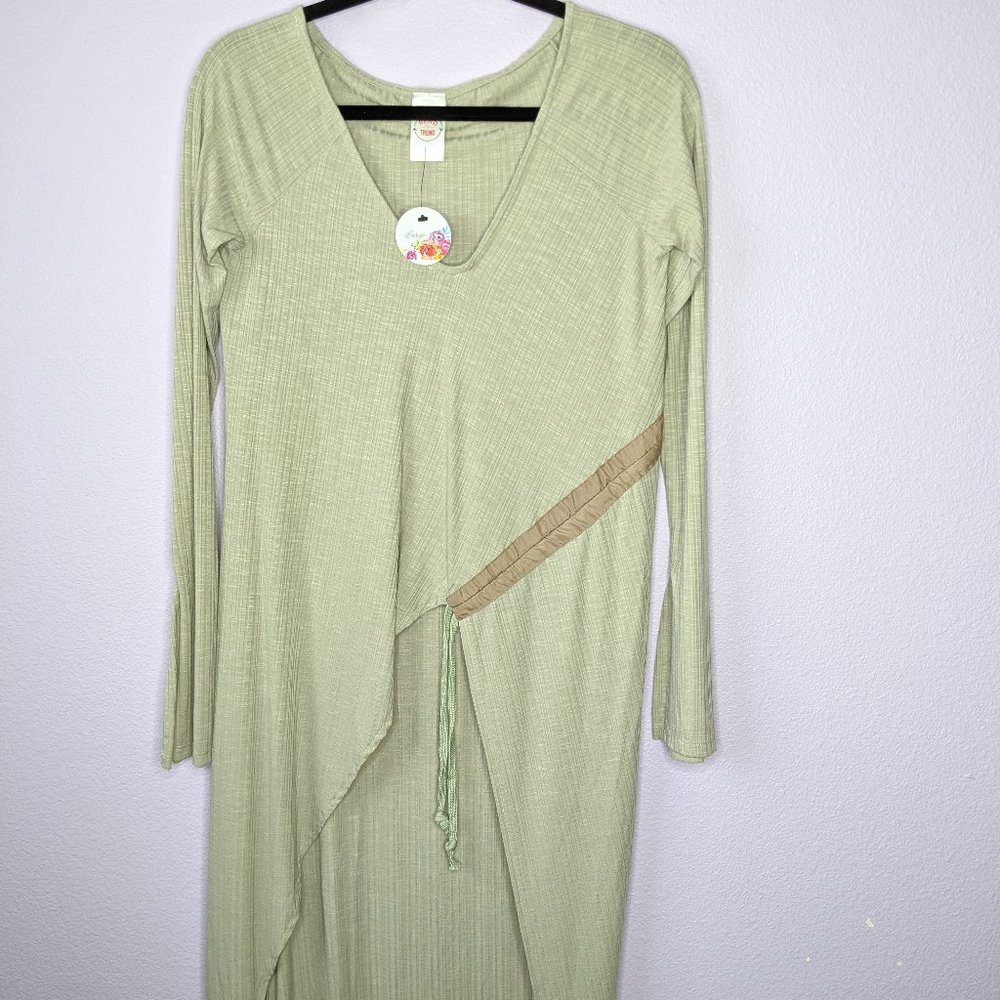 Hi-Low Tunic, Large, New